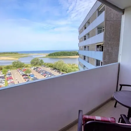 - Haus E, App 0e0802 Apartmán