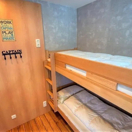 - Haus E, App 0e0802 Apartmán